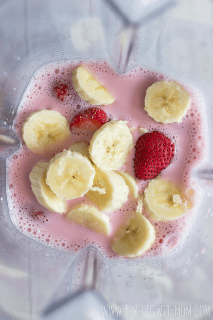 Strawberry-Banana-Shake-for-Picky-Eaters-03